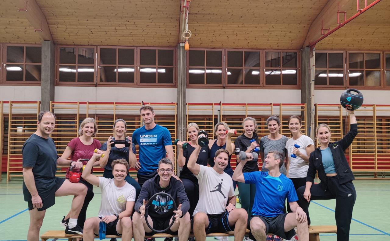 Gruppenfoto Zirkeltraining